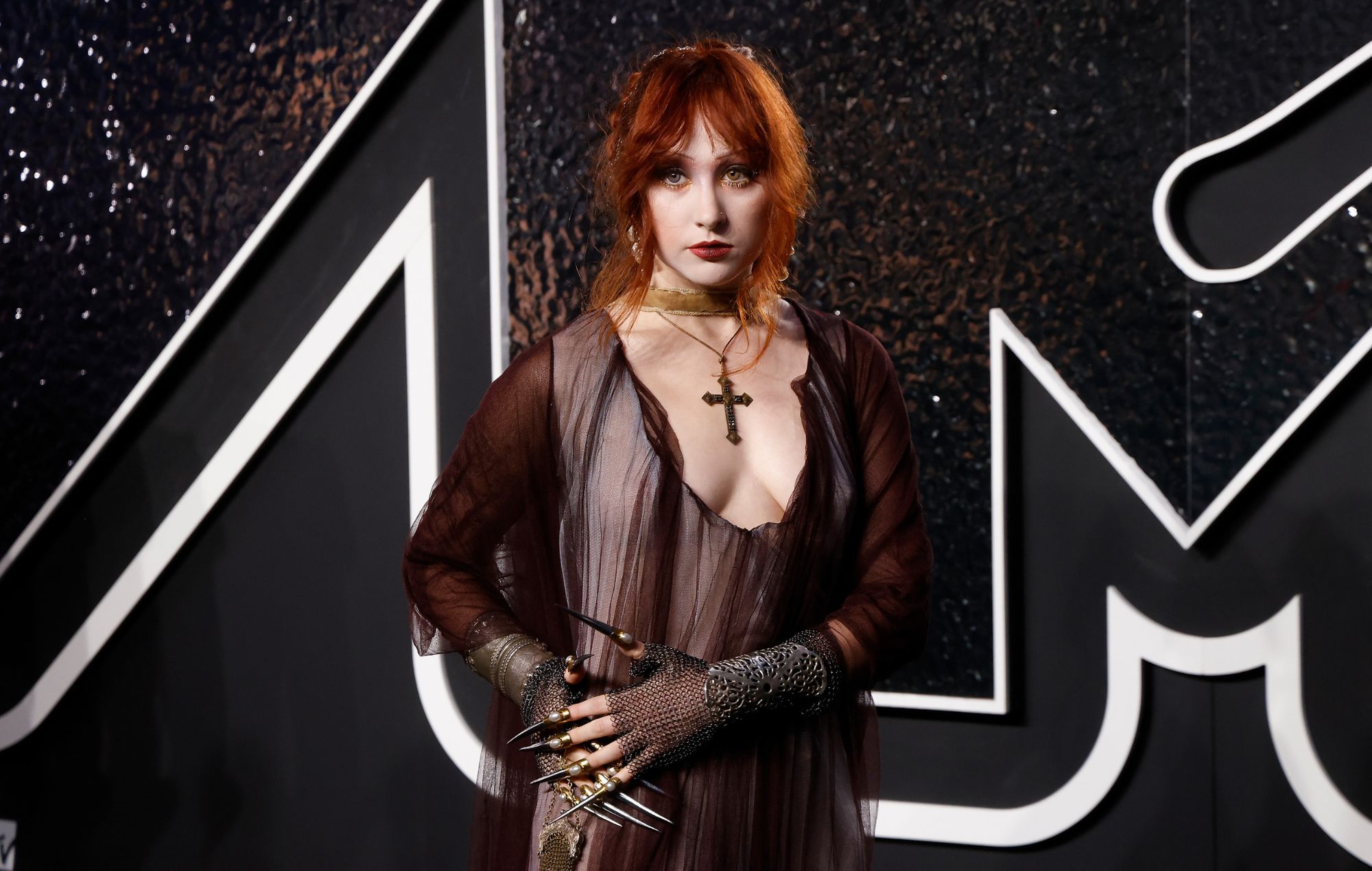 Chappell Roan dedica a la comunidad queer y trans su triunfo como Mejor Artista Revelación en los VMAs