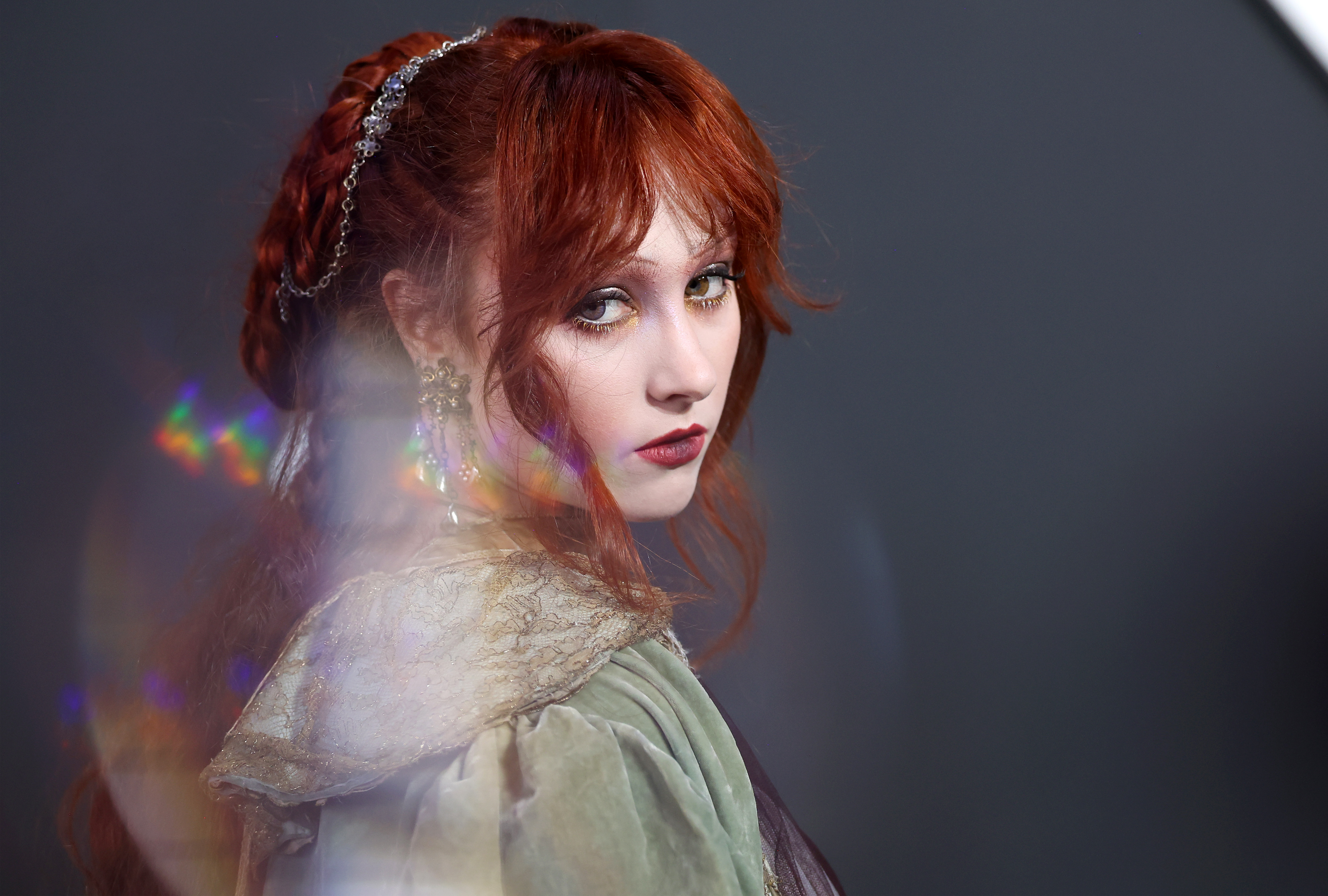 

	
		Chappell Roan emite un vídeo en el que defiende no apoyar a ningún candidato presidencial y reitera que hay "problemas en ambos bandos
	
	