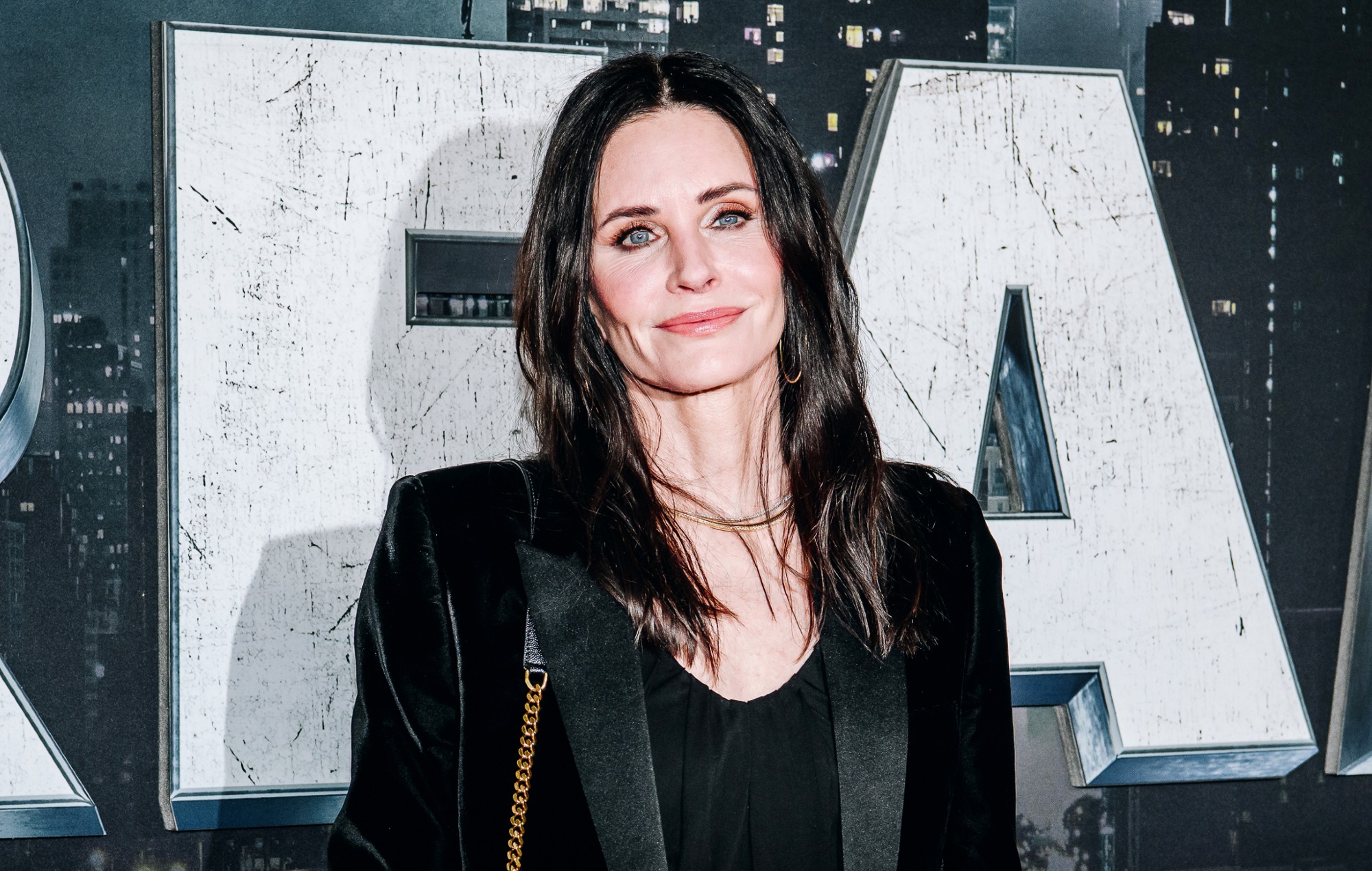 Courteney Cox "no ha firmado oficialmente" para 'Scream 7'