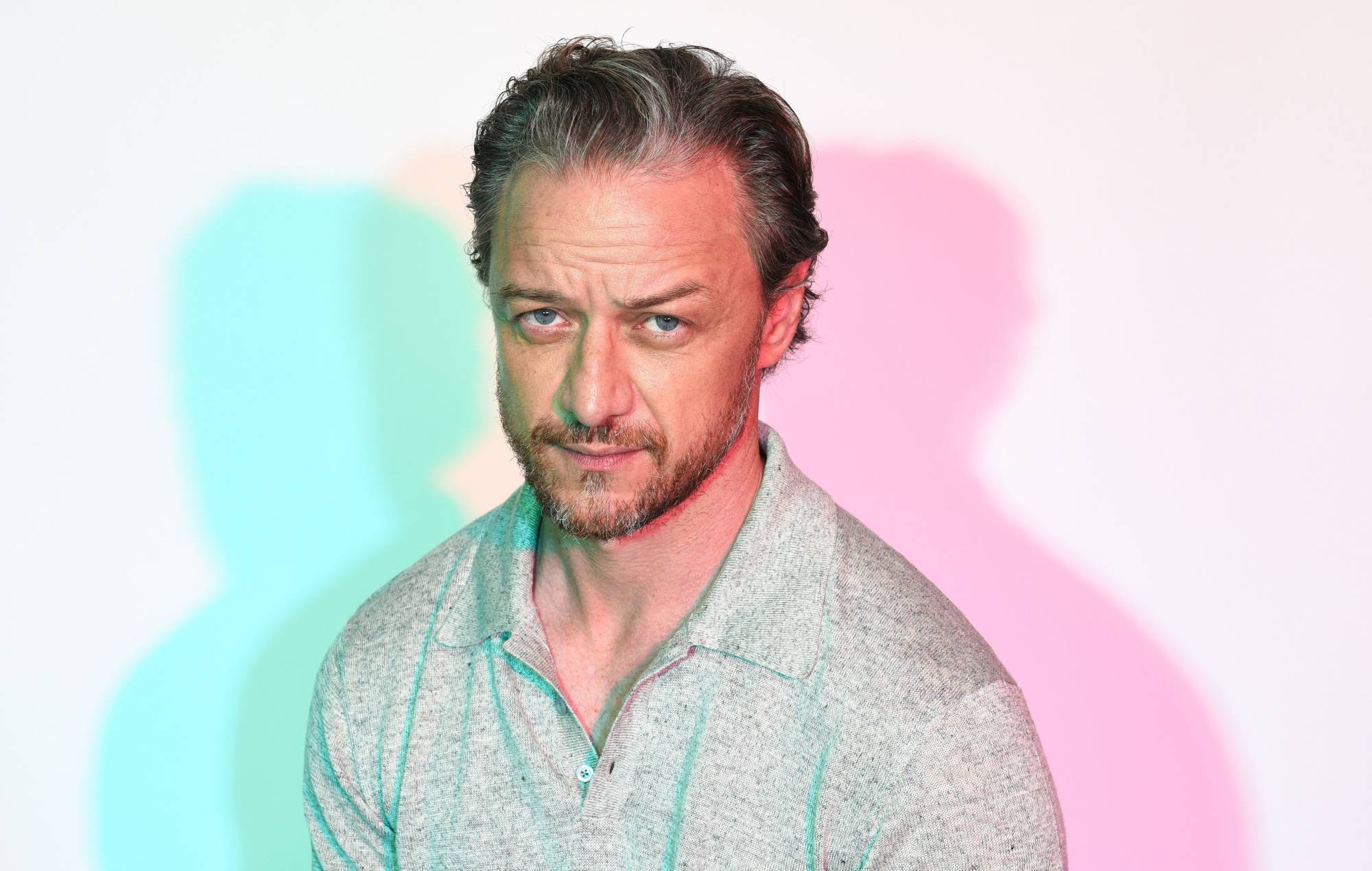 James McAvoy hizo "30 flexiones, cinco segundos antes de la toma" en 'Speak No Evil' para tener el "cuello más grueso"