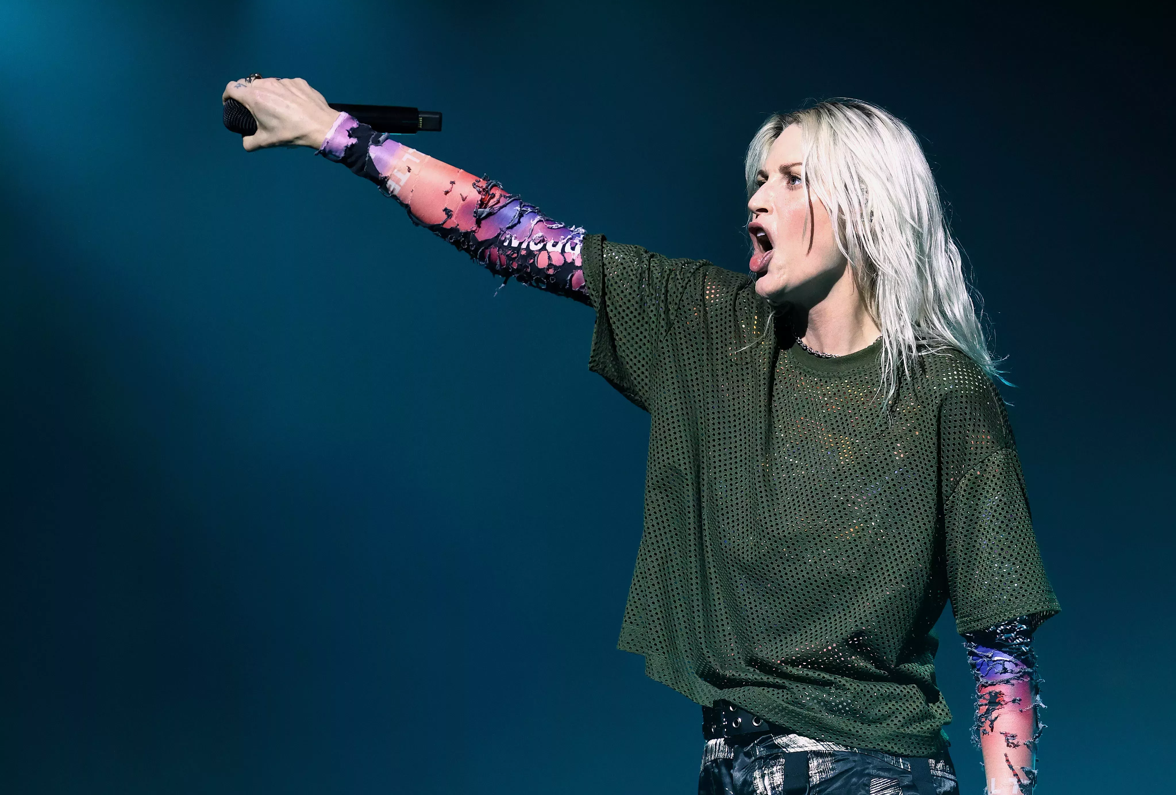 

	
		Linkin Park resurge de sus cenizas con canciones oscuras, una actitud alegre y un nuevo cantante que enorgullece a Primal Scream Therapy: Crítica del concierto
	
	