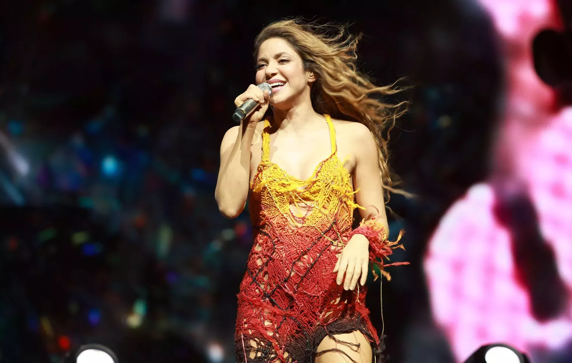 Shakira abandona el escenario al ver a un espectador grabando su vestido