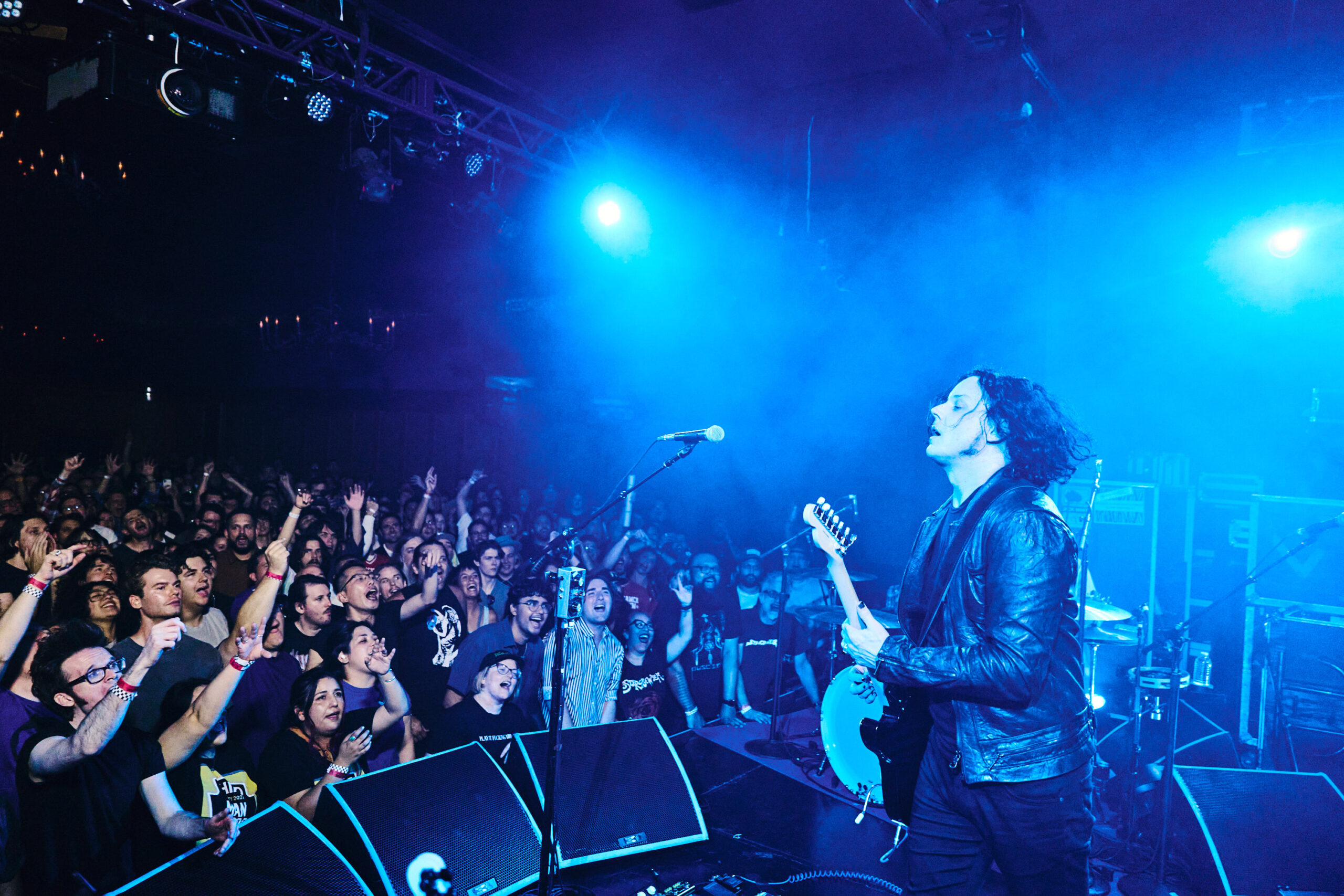 

	
		Jack White mantiene la intimidad, el clamor y el clasicismo en su gira "No Name", que llega al Lodge Room y al Mayan de Los Ángeles: Crítica del concierto
	
	