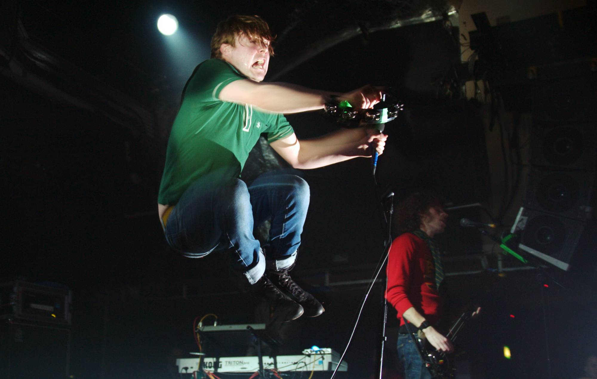 Kaiser Chiefs sobre su espectáculo del 20 aniversario de 'Empleo': "Se quita la barba y se pone el eyeliner"