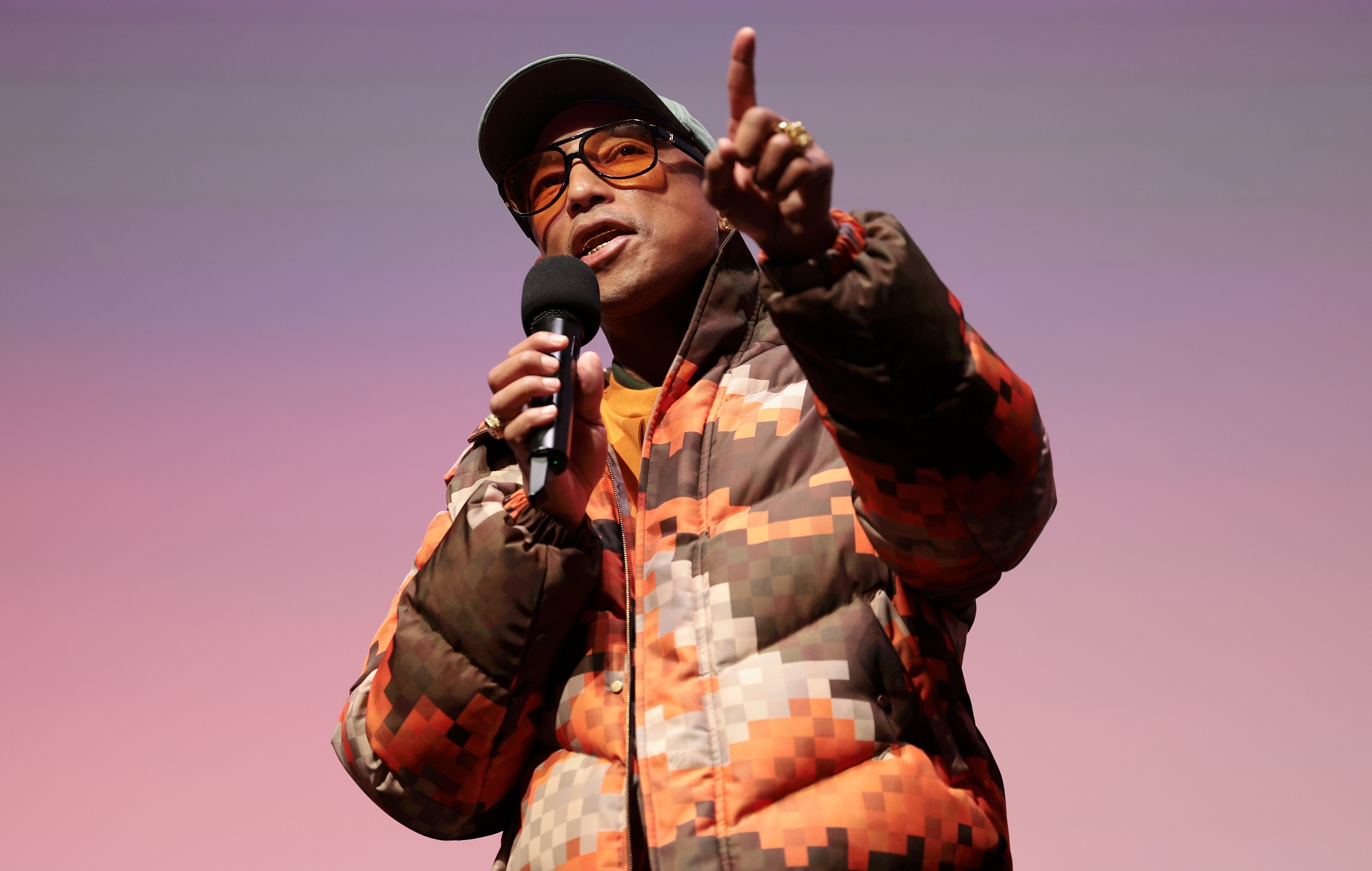 La proyección de "Piece By Piece" de Pharrell Williams en Londres, interrumpida por manifestantes a favor de los derechos de los animales