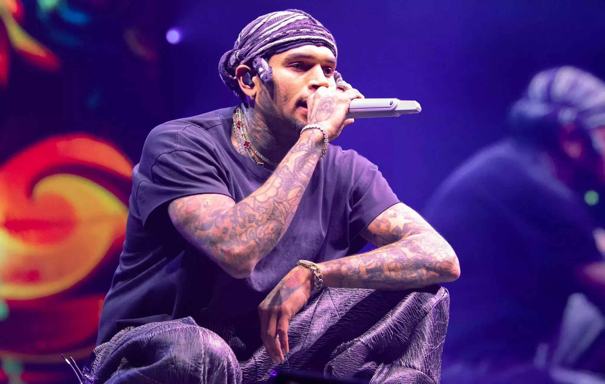 Los defensores de los derechos de la mujer piden que Chris Brown no actúe en Sudáfrica