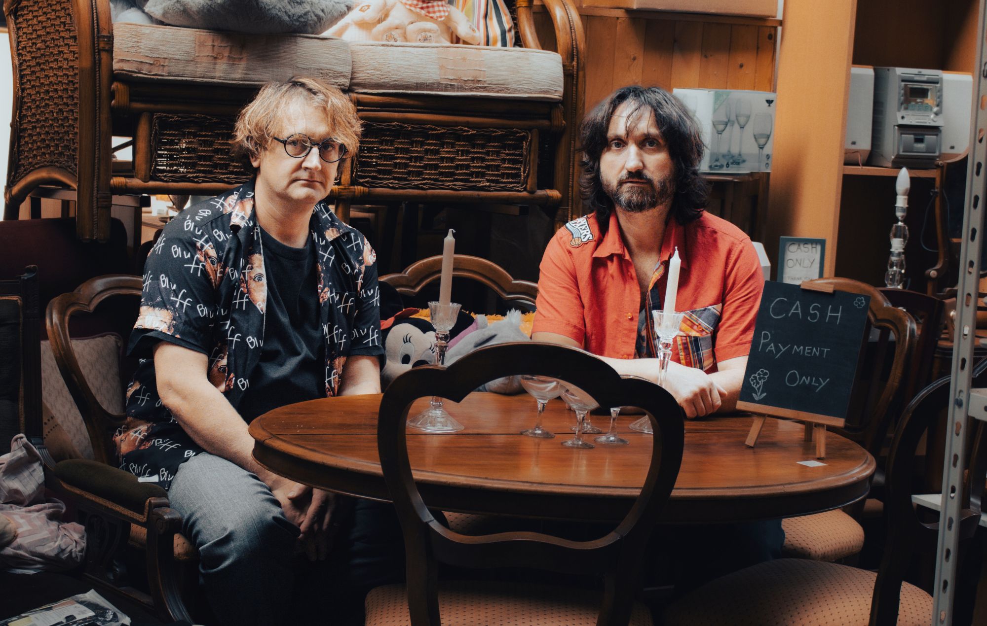 Young Knives anuncia su nuevo álbum 'Landfill' con el "profundo y divertido" single 'Dissolution'