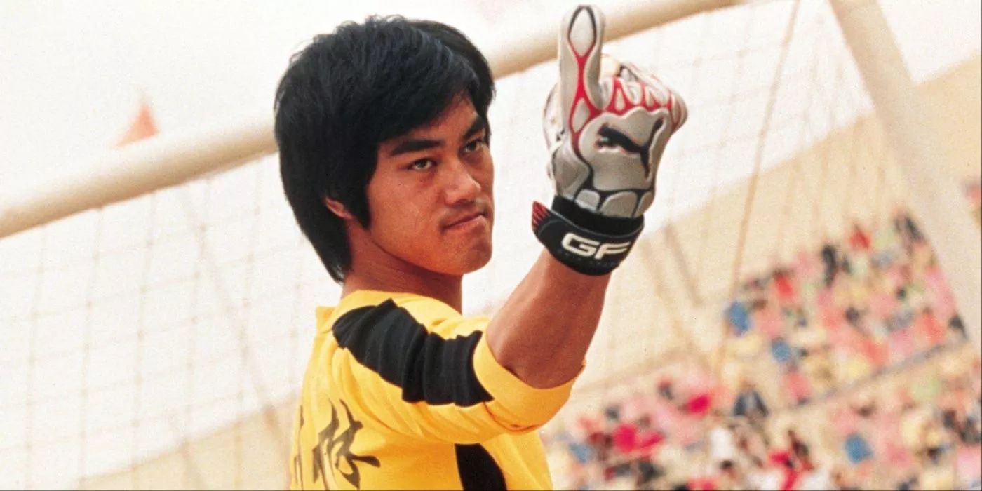 Stephen Chow listo para cuidar la portería en Shaolin Soccer