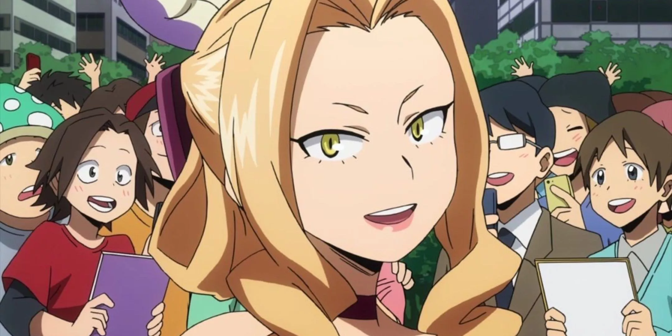 Uwabami es popular en una multitud.