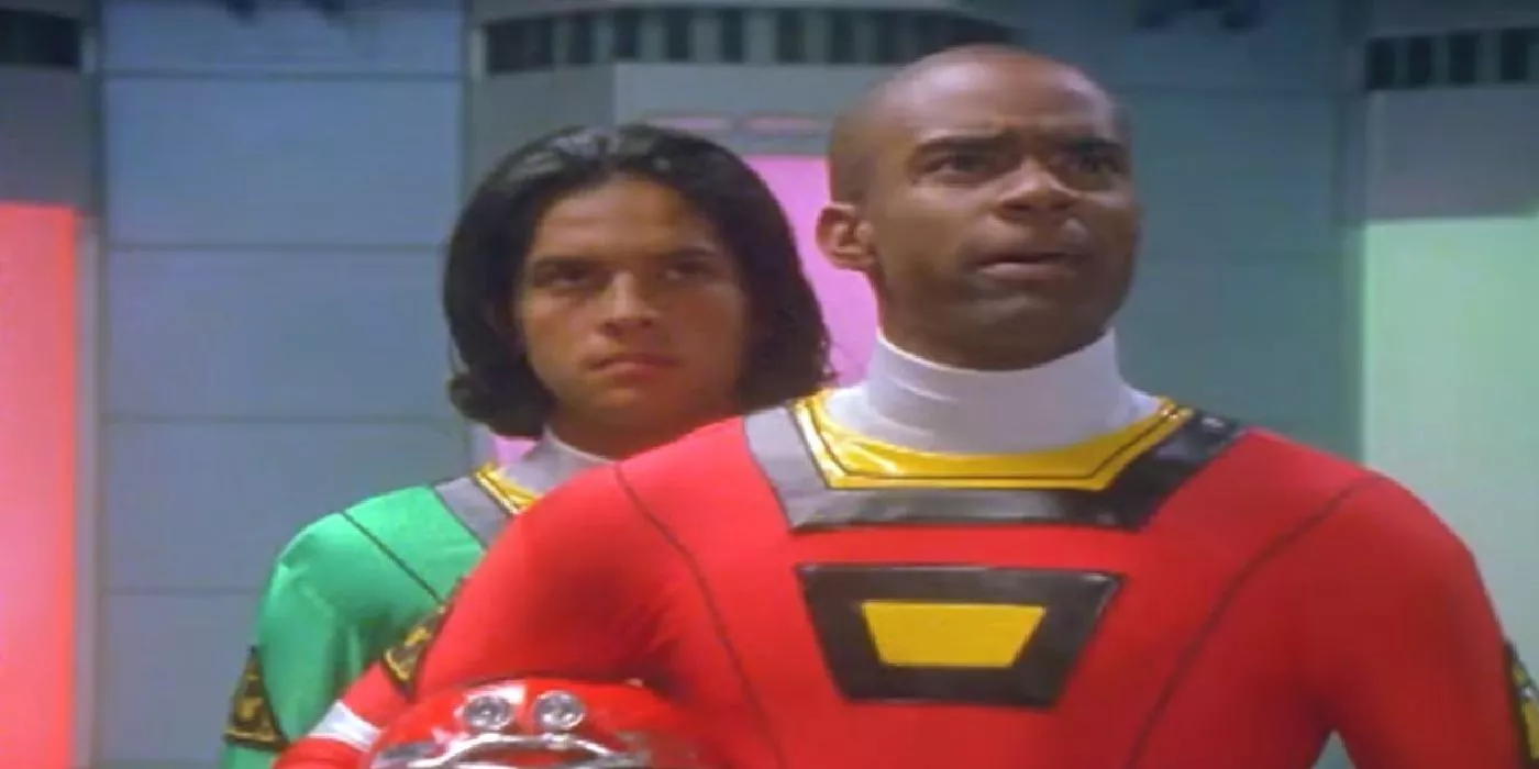 Con Carlos detrás de él, TJ se niega a abandonar la Cámara de Poder - Power Rangers Turbo