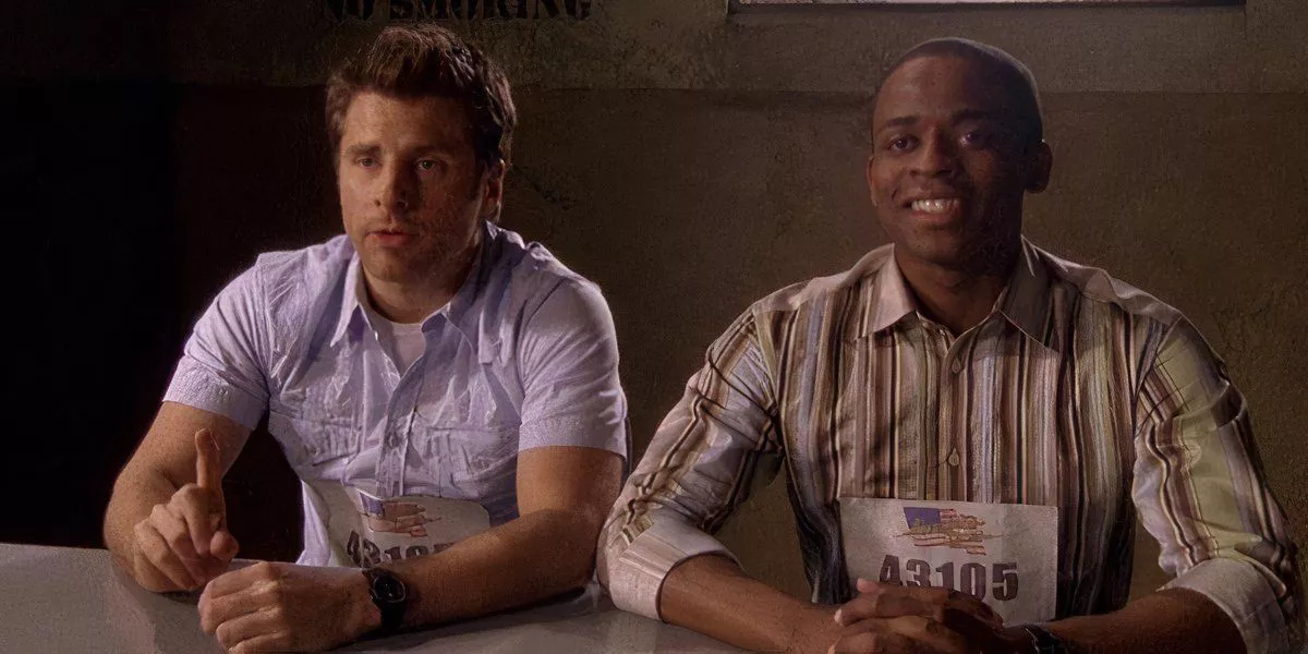 Shawn y Gus están en interrogatorio en Psych.