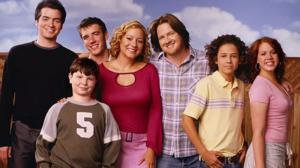 13 TV Sitcoms from the '00s You've Probably Forgotten About