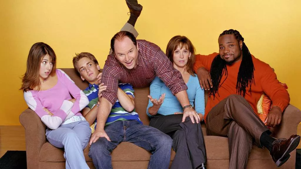 13 TV Sitcoms from the '00s You've Probably Forgotten About