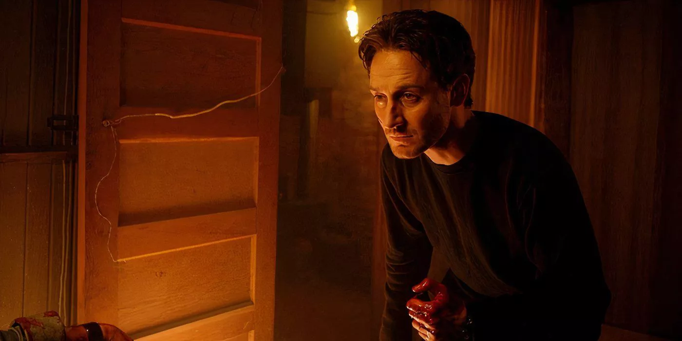 Arkin is walking through the house with an injury in The Collector