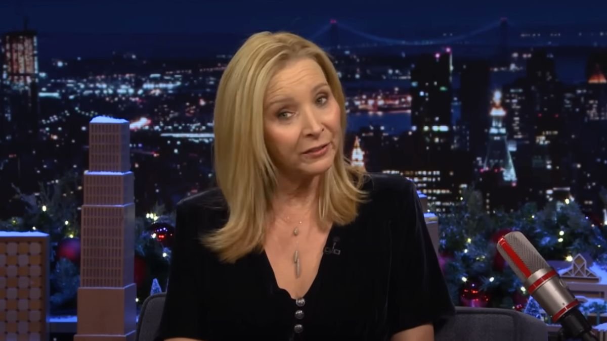 Lisa Kudrow revela qué hizo difícil manejar al público en vivo de 'Friends'