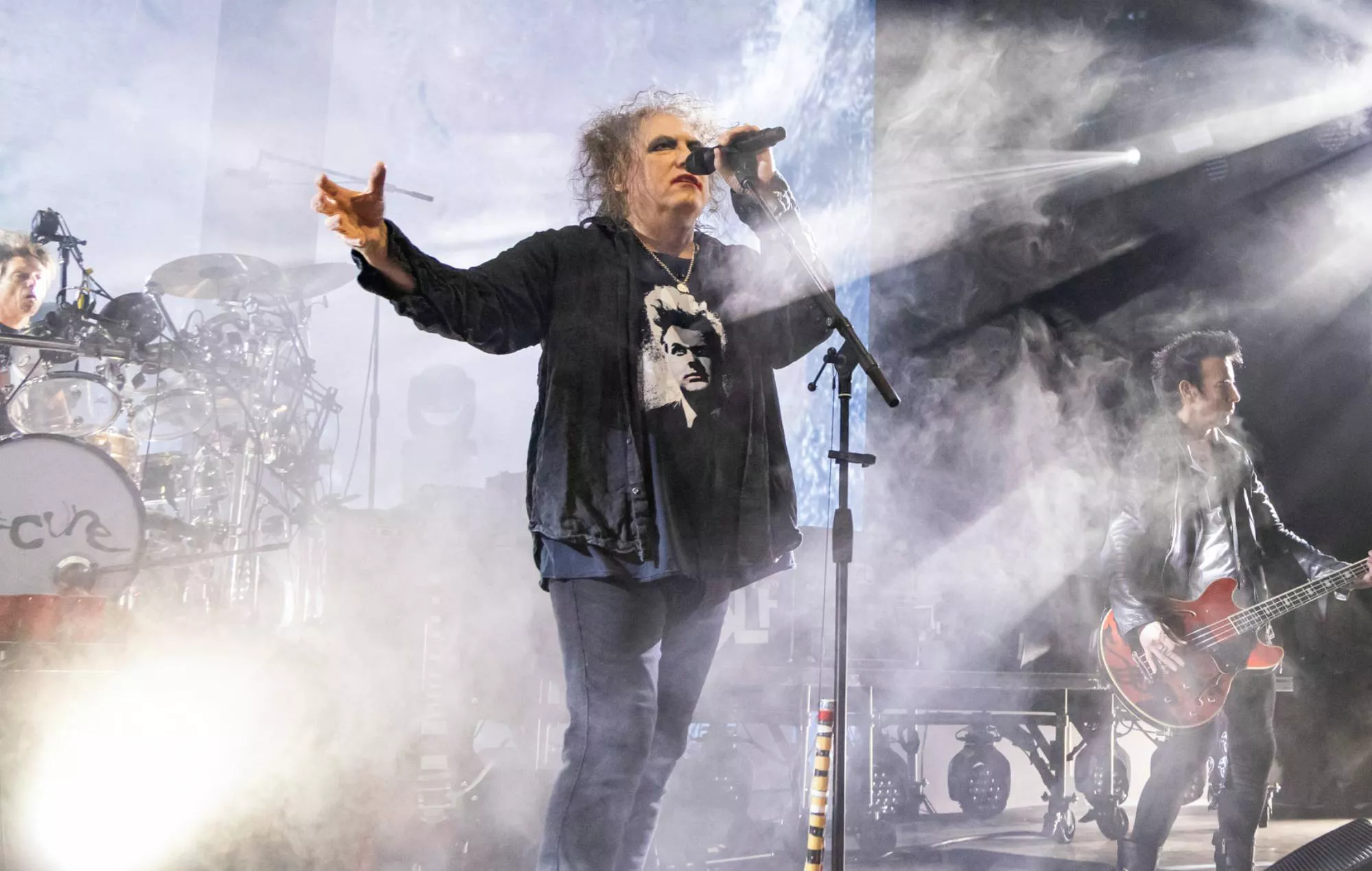 Robert Smith anticipa cuándo esperar el próximo álbum de The Cure, que incluye 