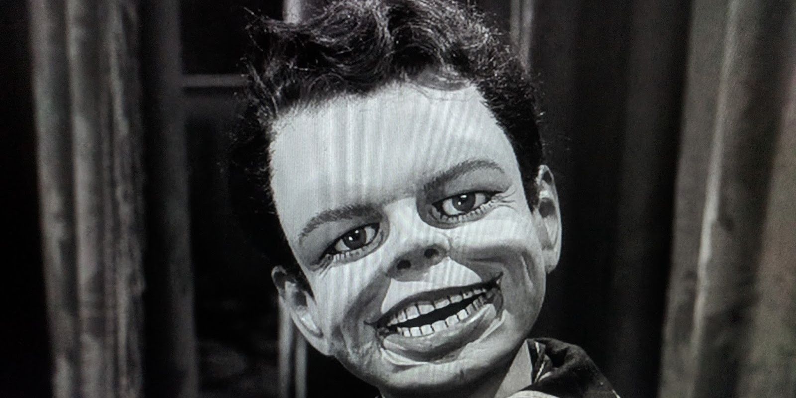 10 Episodios de The Twilight Zone que serían Mejores como Películas