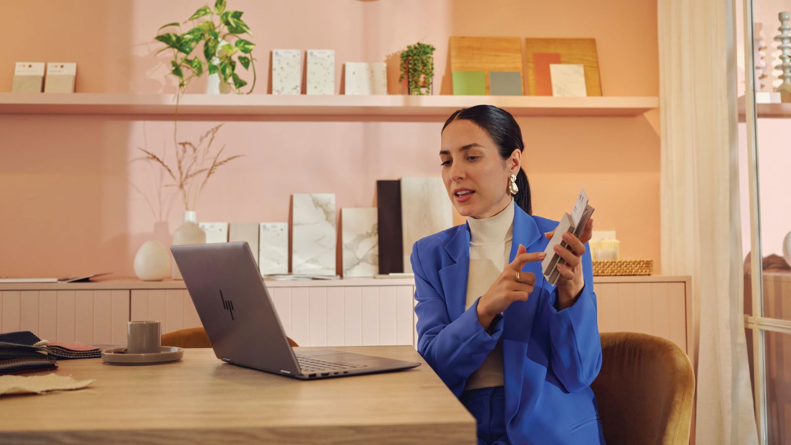 CES 2025: HP Lanza una Nueva Ola de PCs y Soluciones Compatibles con IA