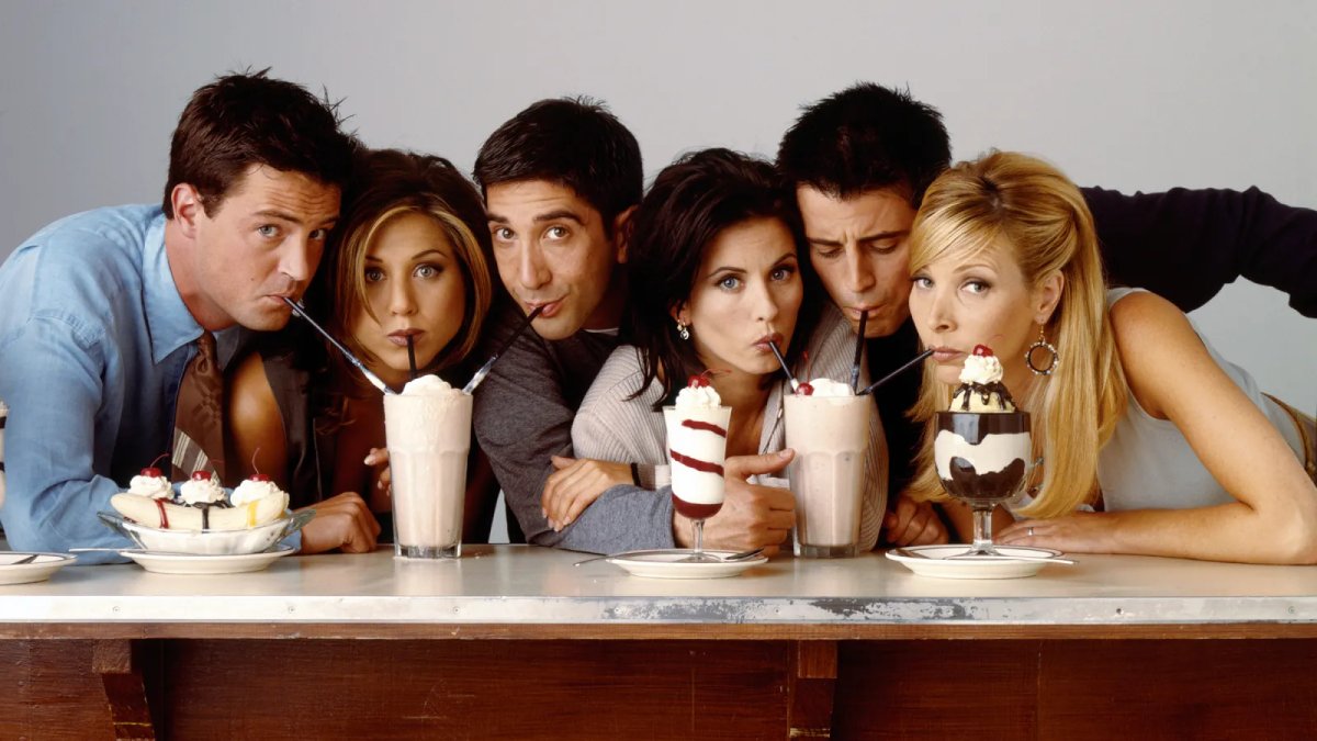 El elenco de Friends sigue unido a pesar de verse raramente, y Lisa Kudrow lo ha probado de manera conmovedora