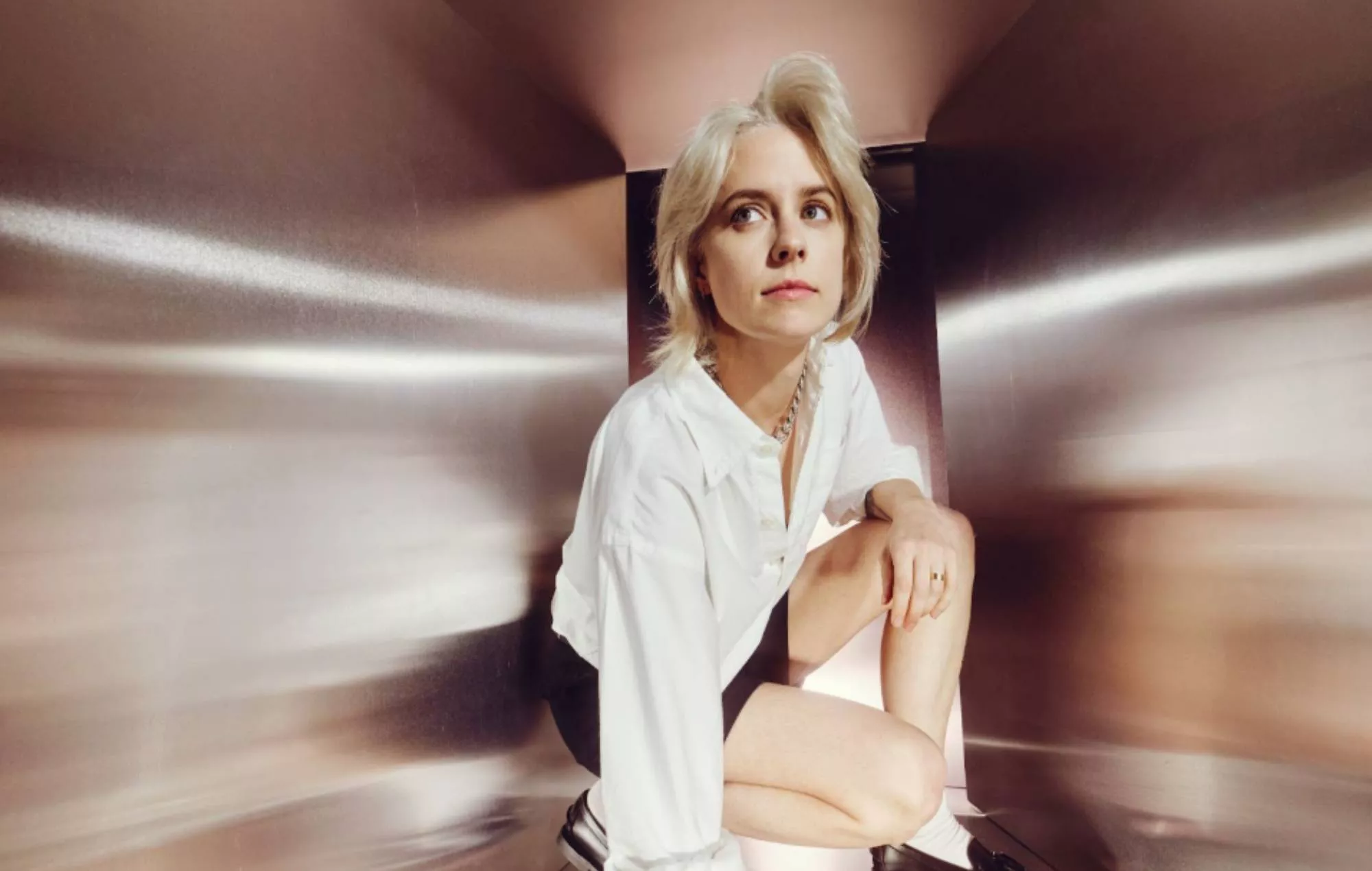 Avalon Emerson firma con Dead Oceans y comparte el energético sencillo ‘Don’t Be Seen With Me’