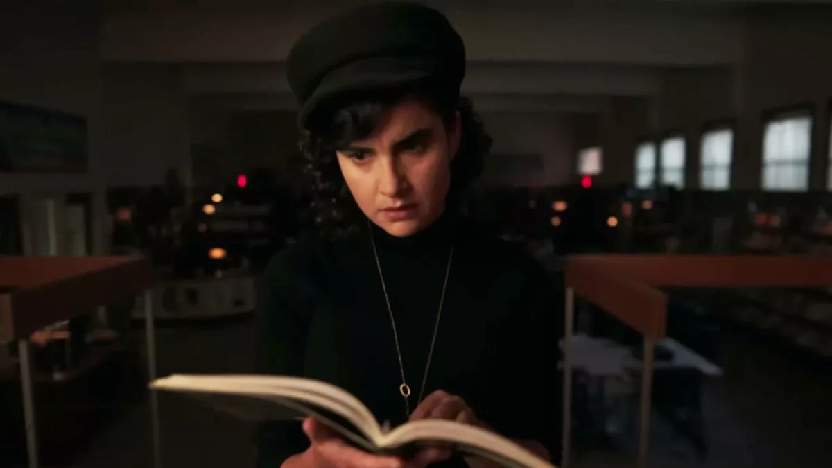 Cómo Todos Murieron en School Spirits (Spoilers de Temporadas 1 y 2)