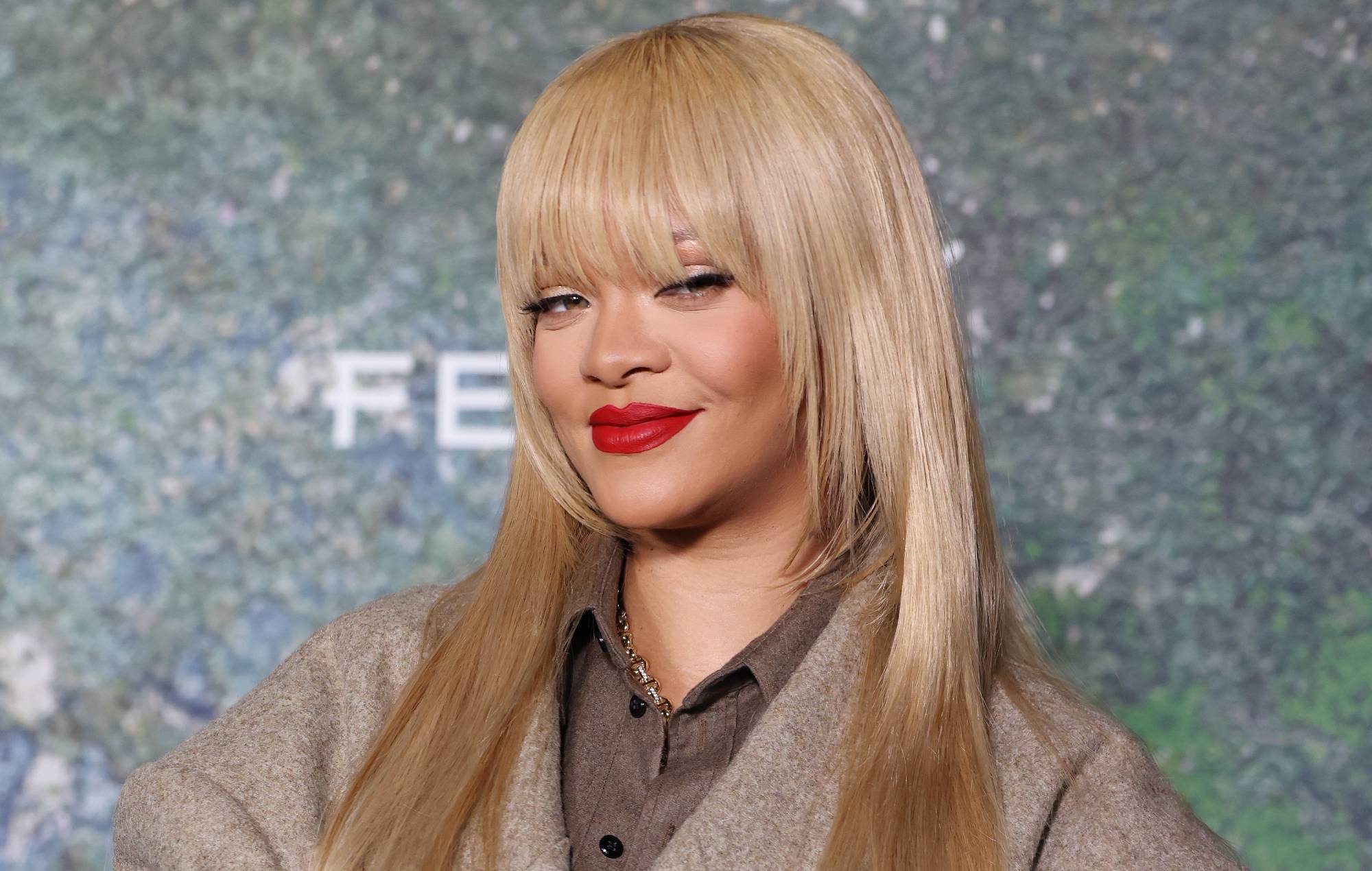 Rihanna dice que 'Anti' es el único álbum suyo que puede escuchar "sin vergüenza"