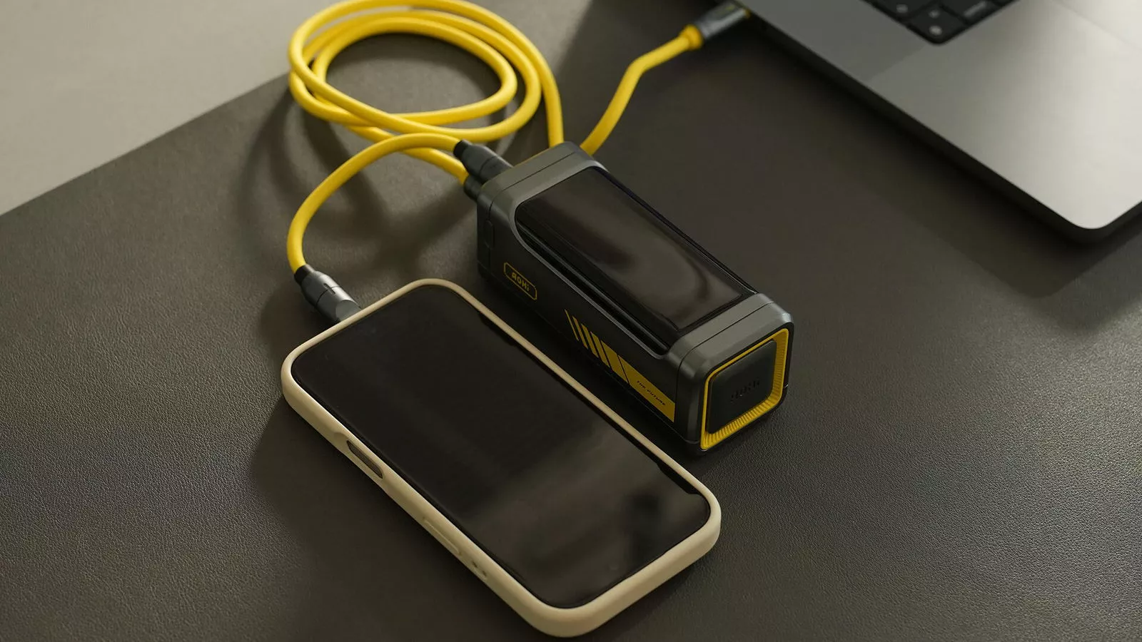 Aohi Anuncia El Starship Pro, Un Power Bank De 10,000Mah Con Salida De 210W