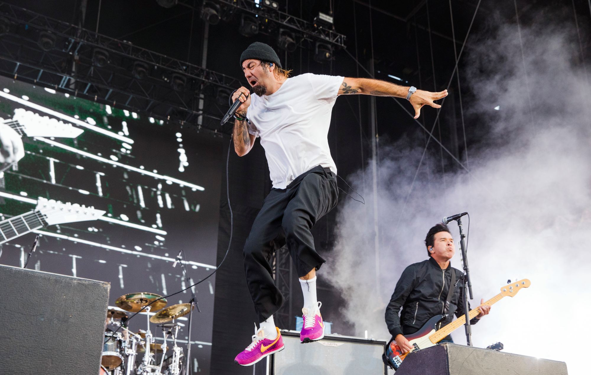 Chino Moreno de Deftones dice a los cazadores de autógrafos que "ya no firmará más"