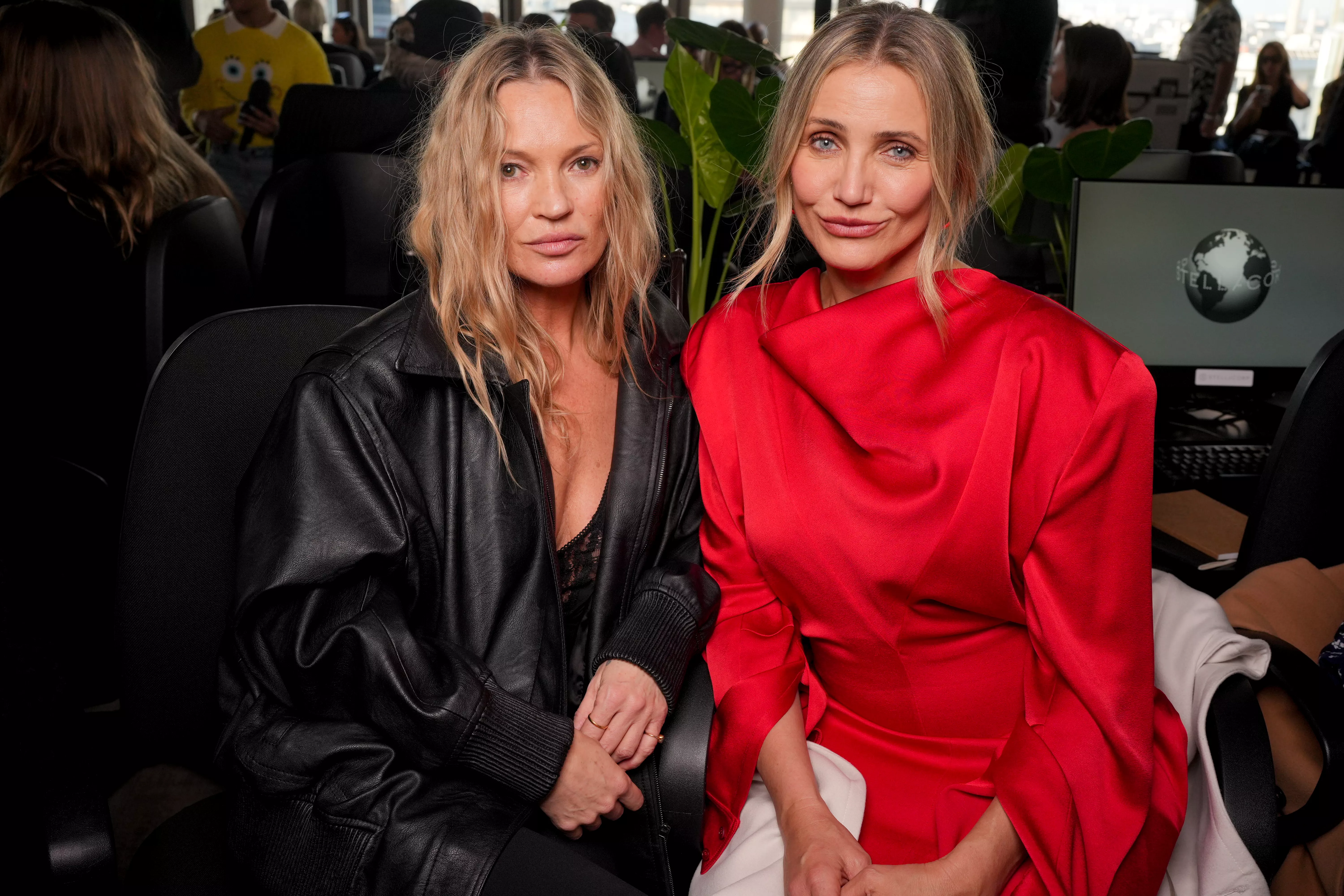Kate Moss, Cameron Diaz en el desfile de Stella McCartney Fall RTW 2025 durante la Semana de la Moda de París.