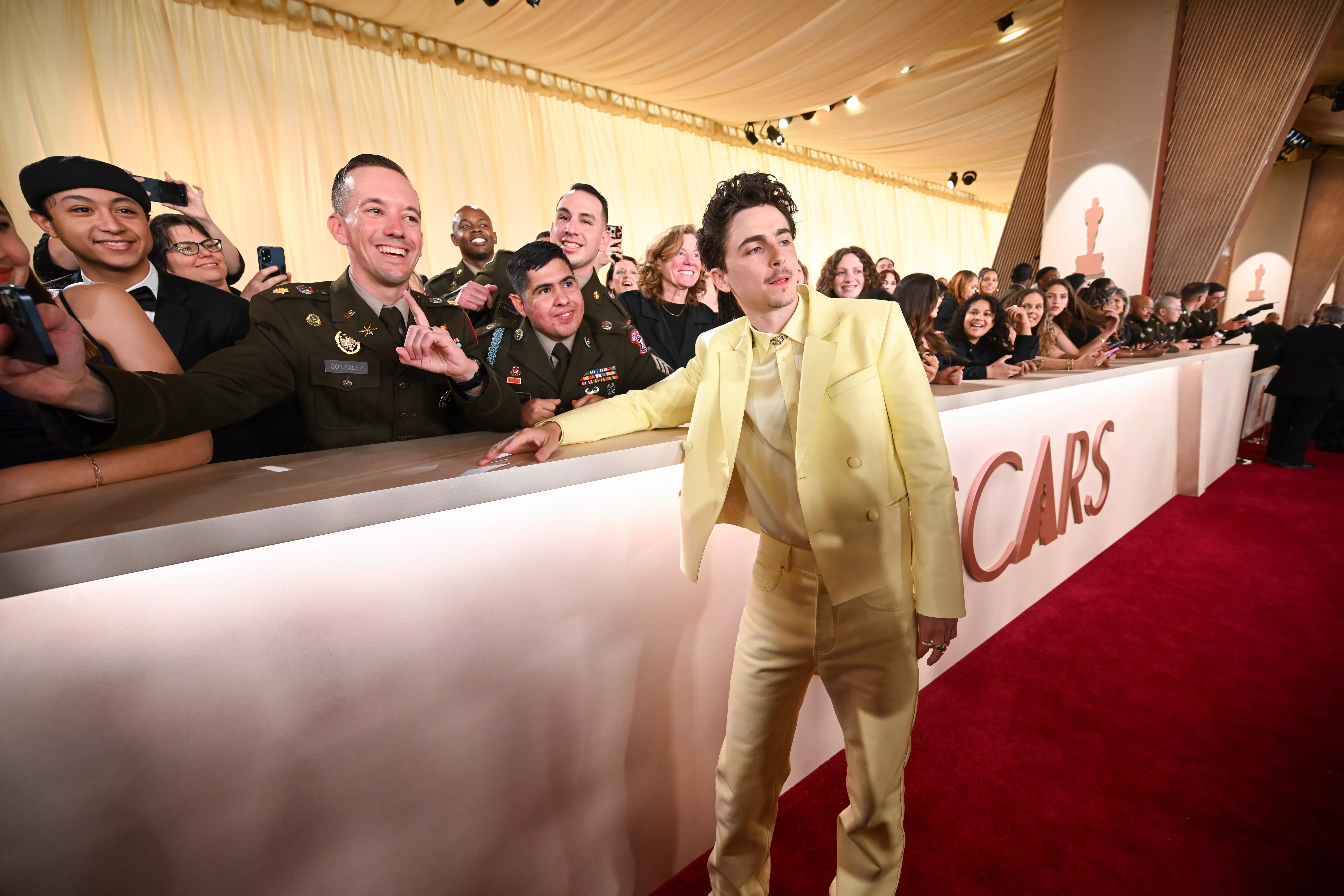 Timothée Chalamet en los 97th Oscars en Hollywood.
