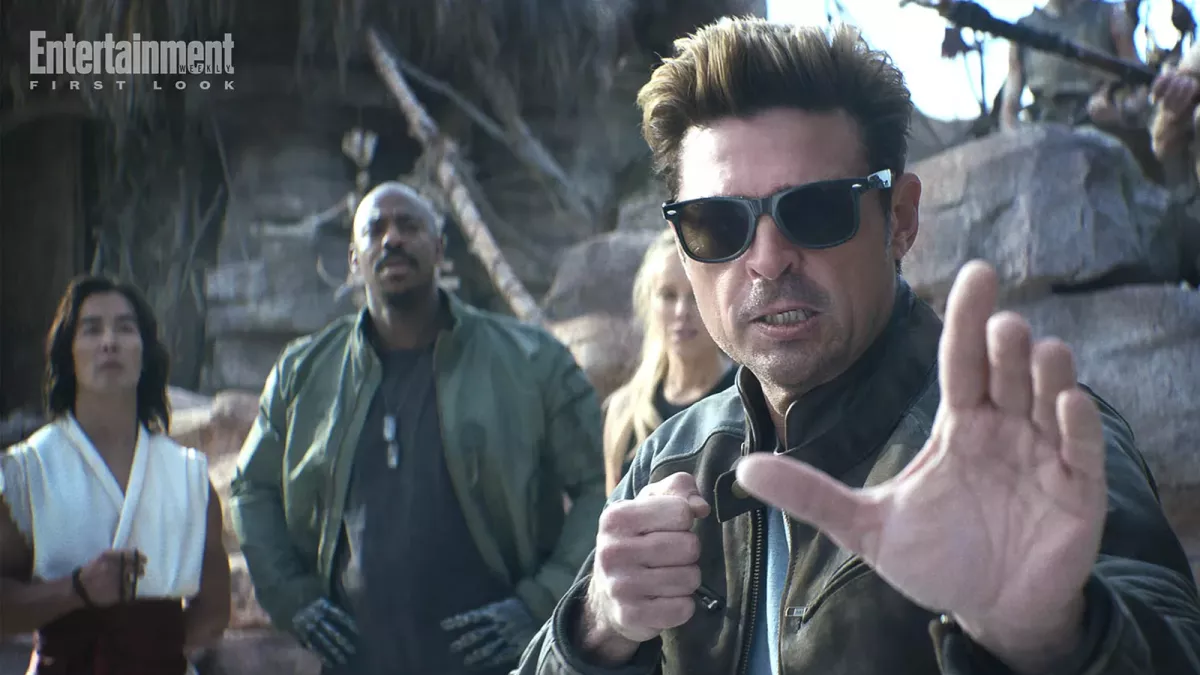 Mortal Kombat 2 First Look Images Showcase Johnny Cage, Kitana & Shao Kahn