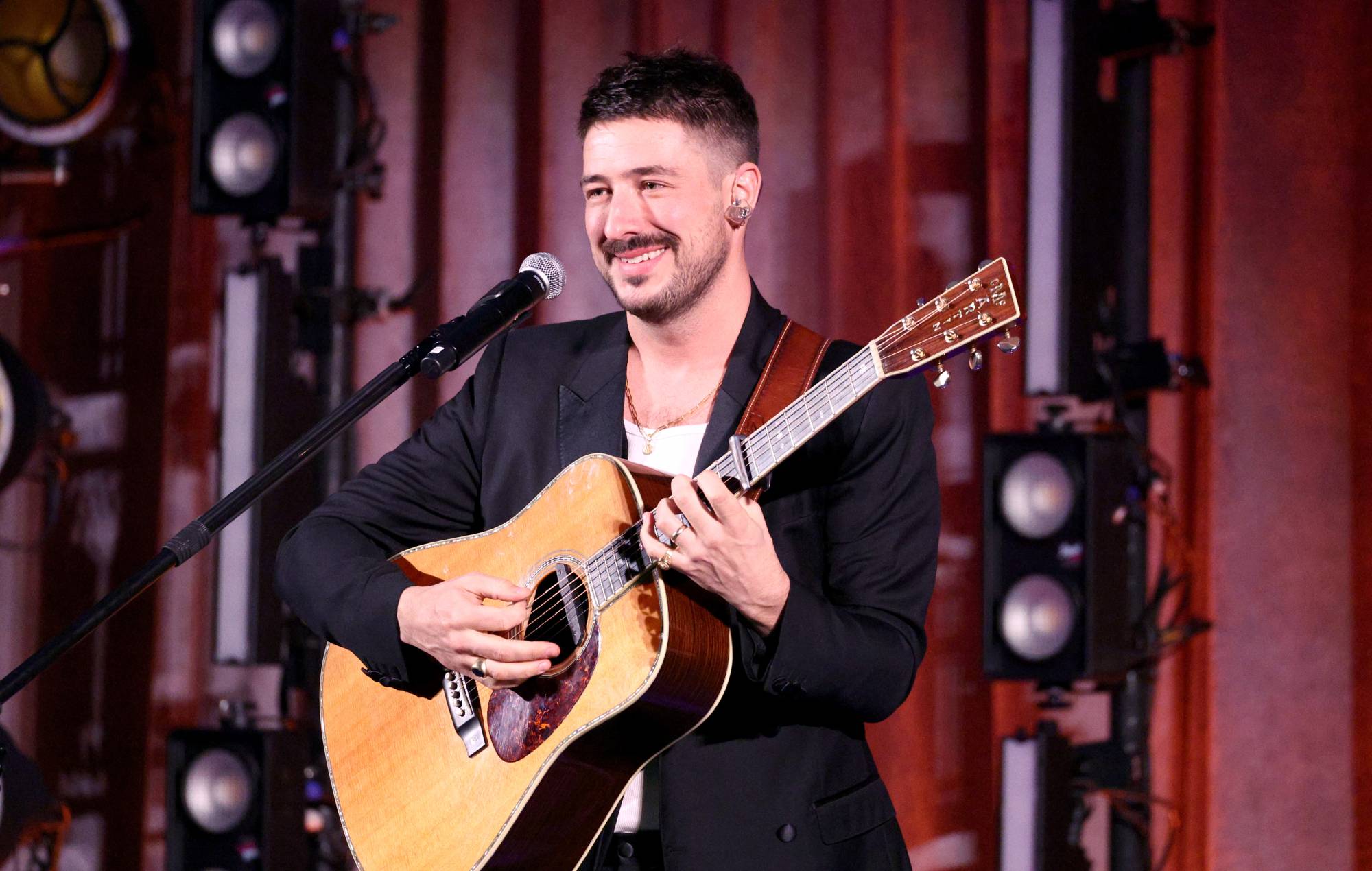 Mumford & Sons comparten un poderoso consejo de Neil Young: “Estás equivocado, amigo”