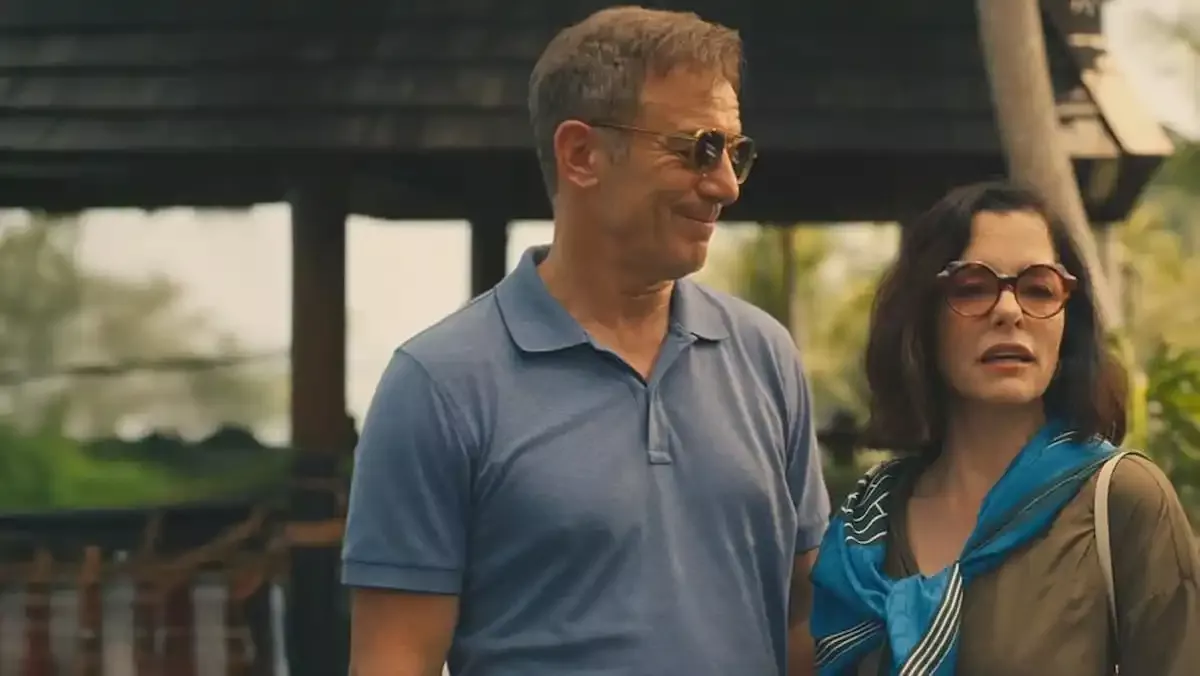 ¿Cuál es la relación entre la imaginería del tsunami y la tercera temporada de The White Lotus?