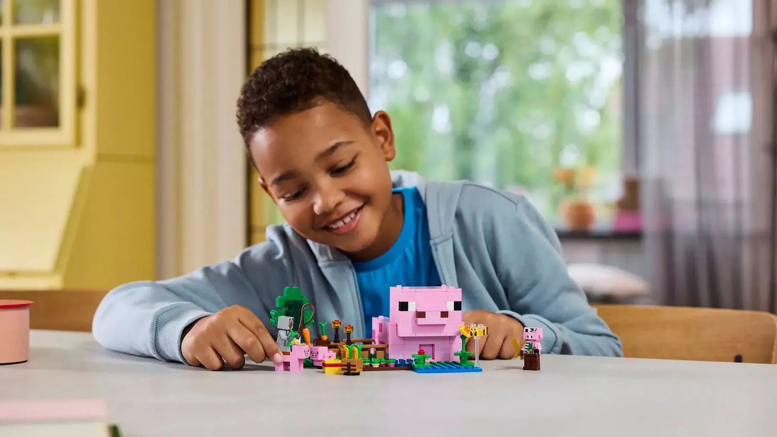 Check Out These LEGO Minecraft Sets In Time For A Minecraft Movie Release