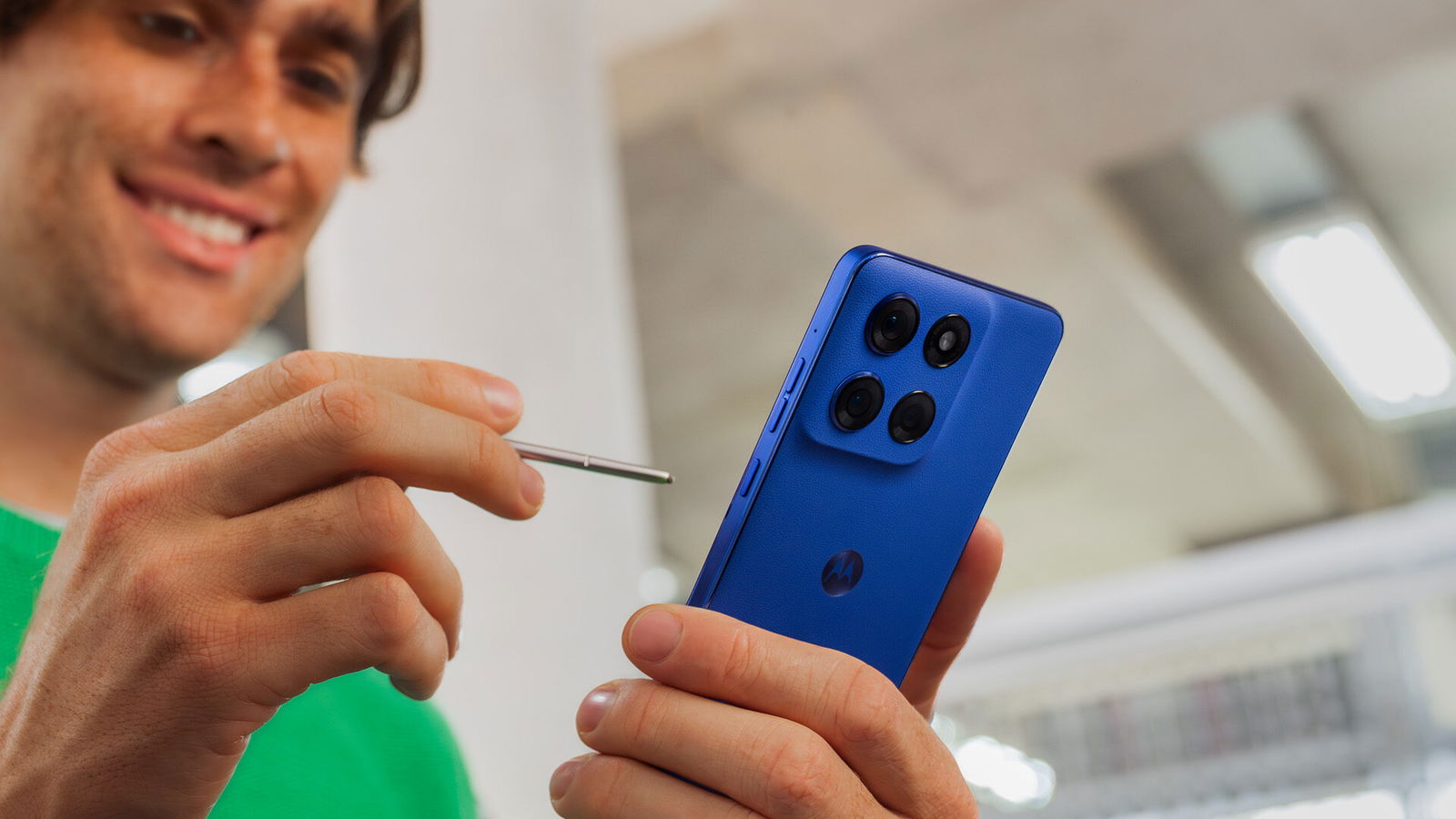 Moto G Stylus 2025: Dibujo Potenciado por IA y Cámara de 50MP