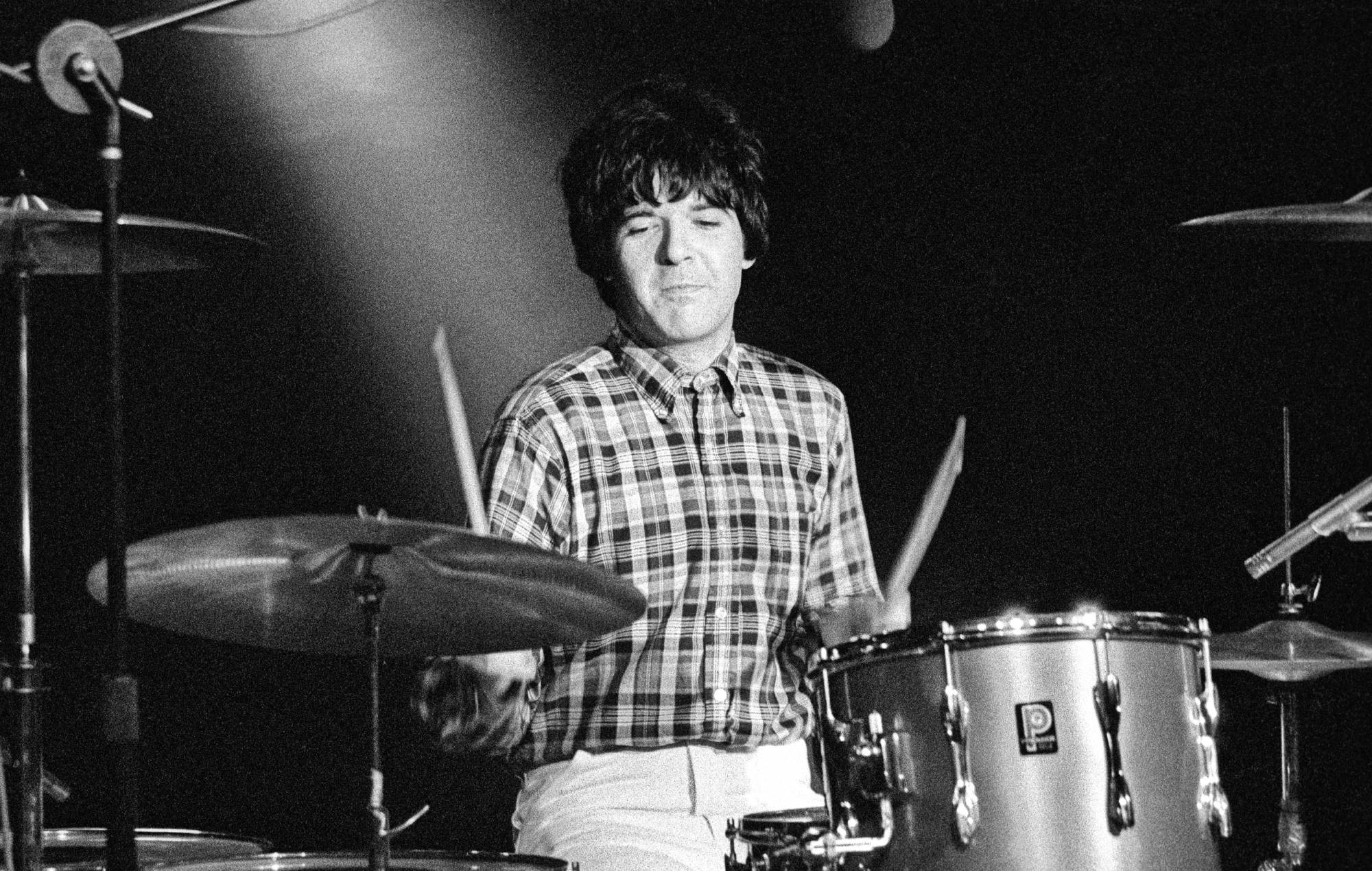 Tributos tras la muerte del baterista y "latido de Blondie" Clem Burke