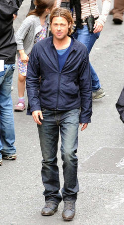 A Brad Pitt le confiscan las armas de su film de zombies